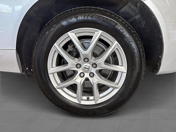 Volvo XC60 11 of 12