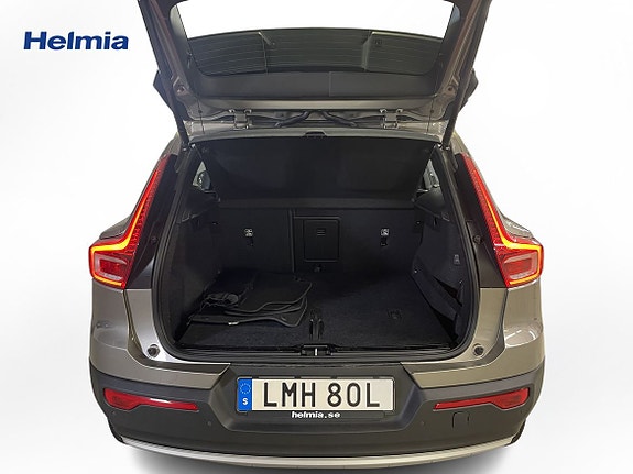 Volvo XC40 11 of 14