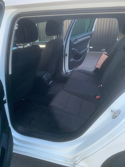 Volkswagen Passat 5 of 8