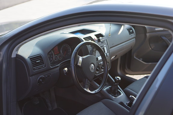 Volkswagen Golf V 7 of 9