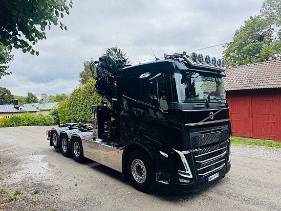Volvo FH500 8x4 Kranväxlare Hiab 358 + jibb 2 of 12