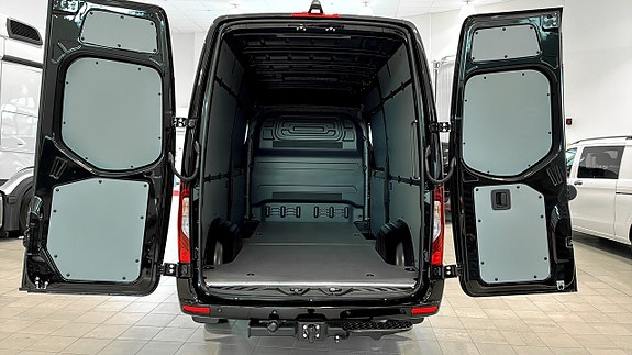 Mercedes-Benz Sprinter 319 5 of 9