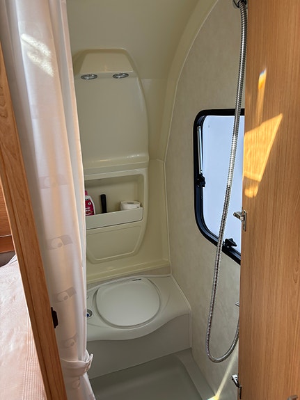 Adria Adria Altea 432 PX 5 of 14