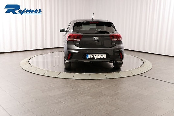 Kia Rio 17 of 27