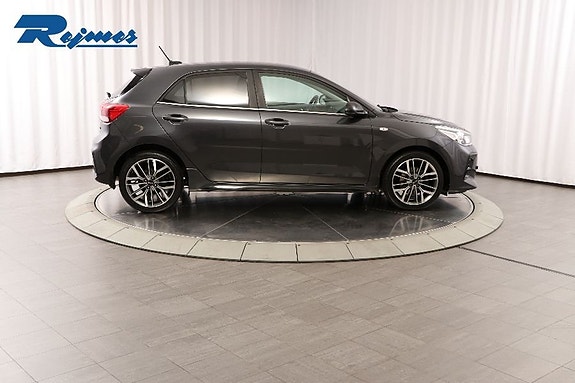 Kia Rio 22 of 27
