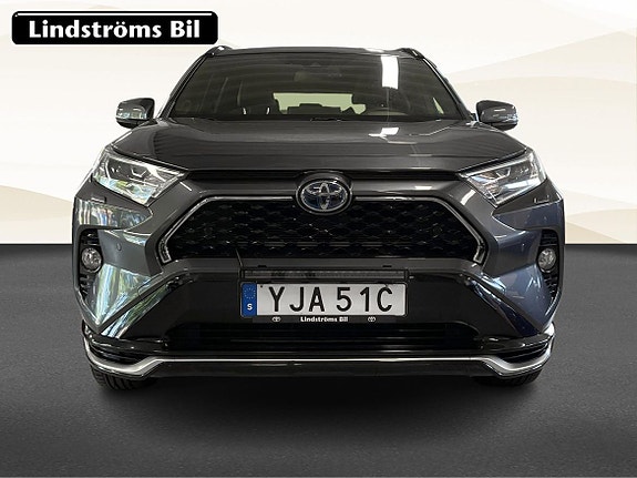 Toyota RAV4 9 of 19
