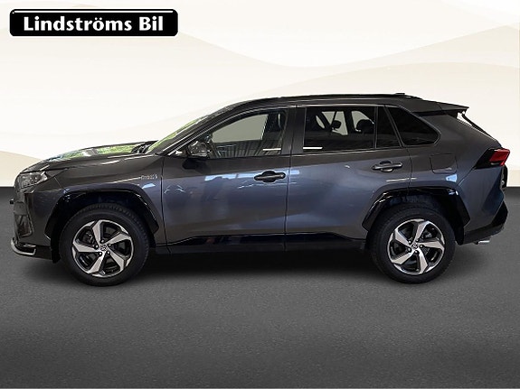 Toyota RAV4 6 of 19