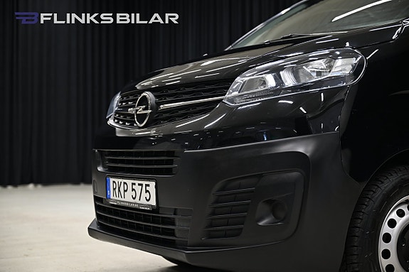 Opel Vivaro 11 of 27