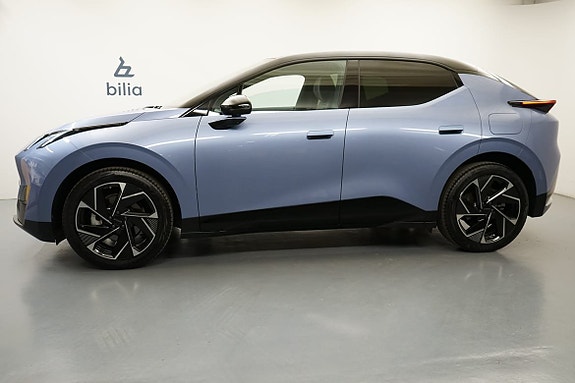 Lynk & Co 02 2 of 18
