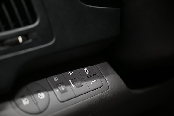 Hyundai H-1 27 of 30