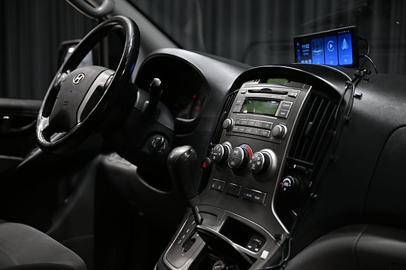 Hyundai H-1 29 of 30
