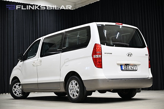 Hyundai H-1 6 of 30