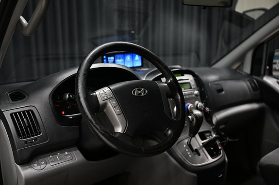 Hyundai H-1 11 of 30