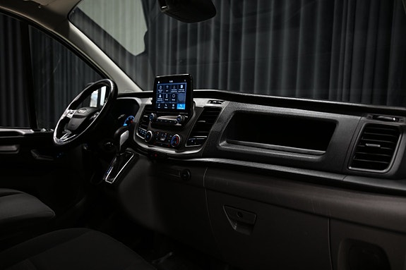 Ford Transit Custom 26 of 27
