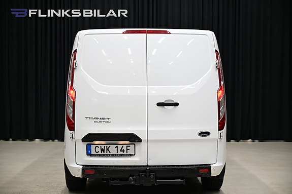 Ford Transit Custom 13 of 24