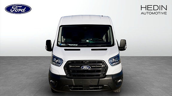 Ford Transit 8 of 12
