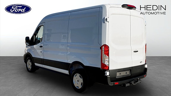Ford Transit 2 of 12