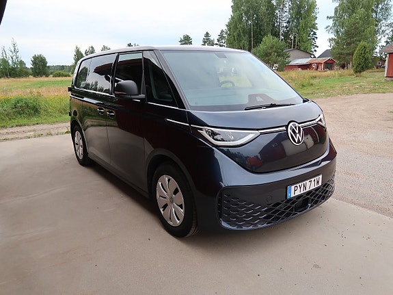 Volkswagen ID. Buzz 3 of 13