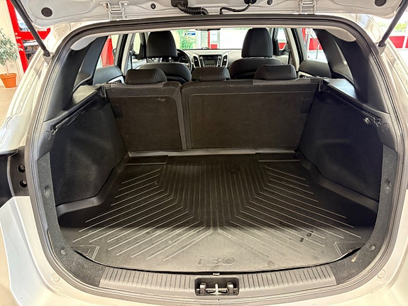Hyundai i30 10 of 12