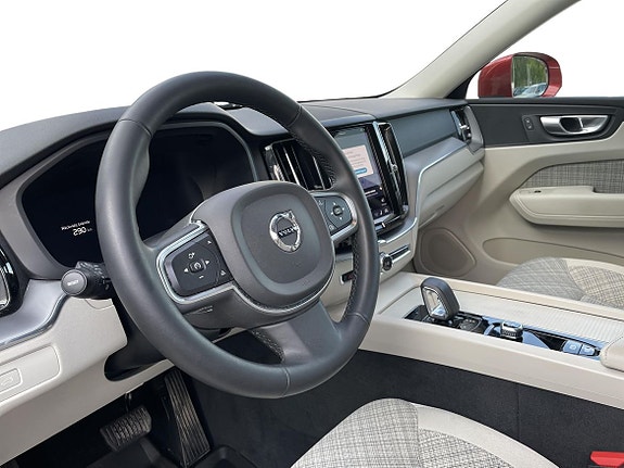 Volvo XC60 6 of 14