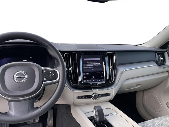 Volvo XC60 8 of 14