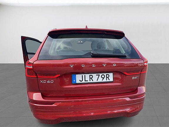 Volvo XC60 10 of 14
