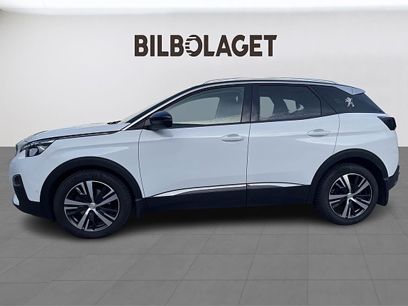 Peugeot 3008 2 of 12