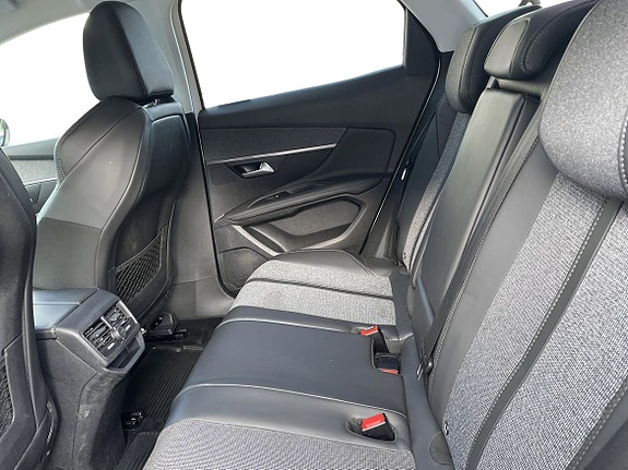 Peugeot 3008 7 of 12