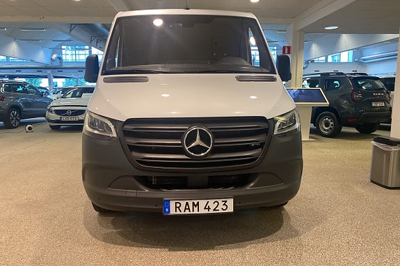 Mercedes-Benz Sprinter 208 12 of 13