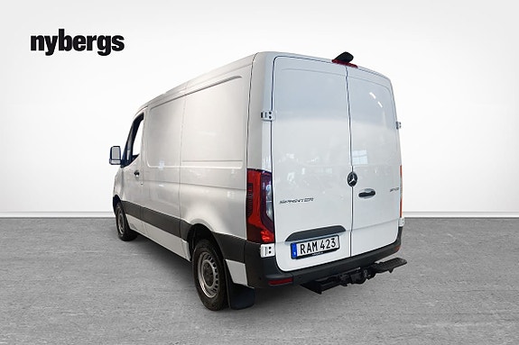 Mercedes-Benz Sprinter 208 2 of 13