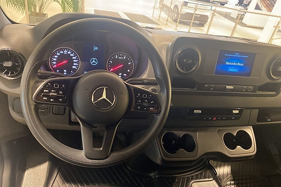 Mercedes-Benz Sprinter 208 13 of 13