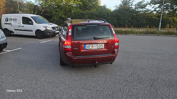 Volvo V50 3 of 5