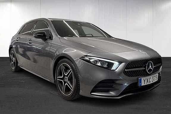 Mercedes-Benz A180 2 of 12