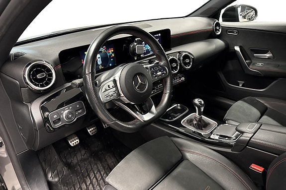 Mercedes-Benz A180 6 of 12