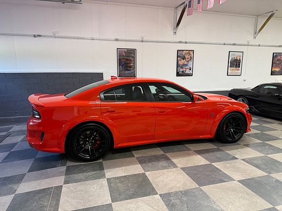Dodge Charger 12 of 30
