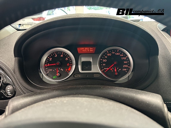 Renault Clio 10 of 15