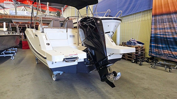 Quicksilver 675 Open - Mercury 200hk 6 of 8