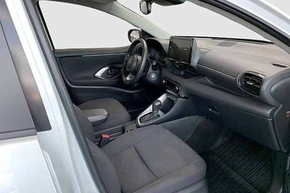 Toyota Yaris 8 of 12