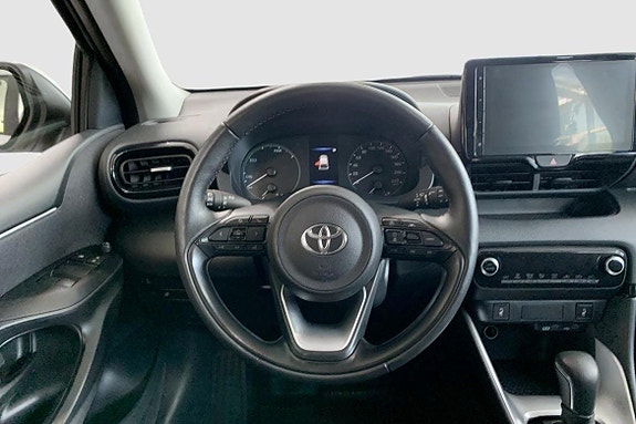 Toyota Yaris 11 of 12