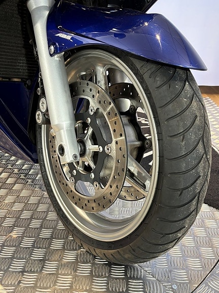 Yamaha FJR1300ABS 9 of 15