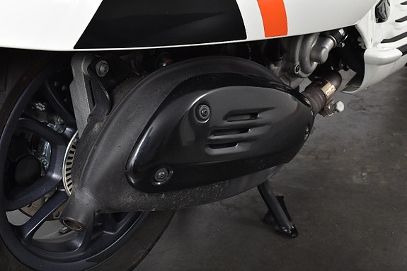 Vespa GTS 300 SuperSport ABS Nyservad 14 of 18