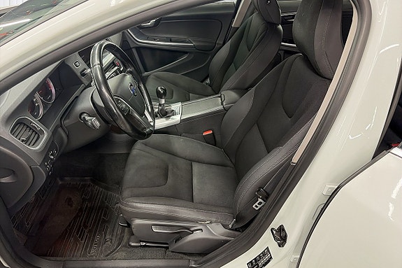 Volvo V60 15 of 19