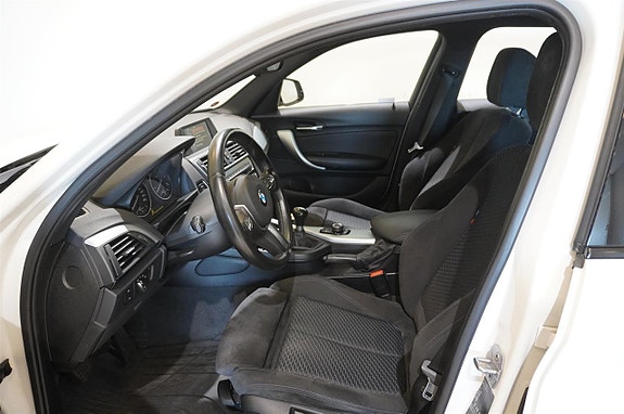 BMW 118d 12 of 14