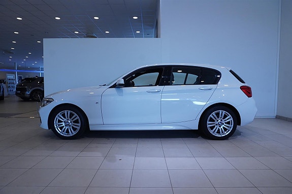 BMW 118d 3 of 14