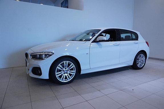 BMW 118d 4 of 14