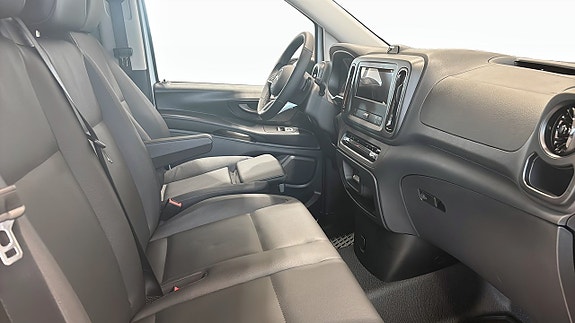 Mercedes-Benz Vito 114 3 of 9