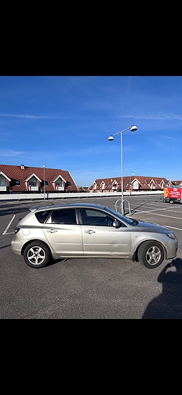 Mazda 3 3 of 5