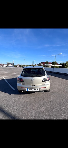 Mazda 3 2 of 5