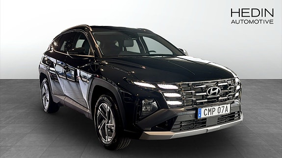 Hyundai Tucson 2 of 13