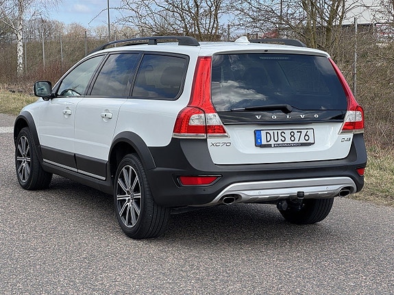 Volvo XC70 17 of 19